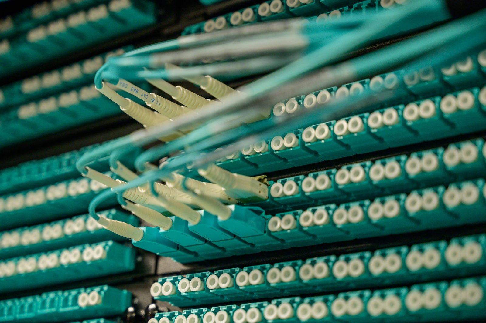 Prélèvement télécom contesté en 2026 : faire opposition, se faire rembourser, et les 13 mois dont personne ne parle